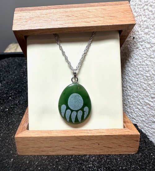 Natural Nephrite Jade Bear Paw Pendant, 20mm