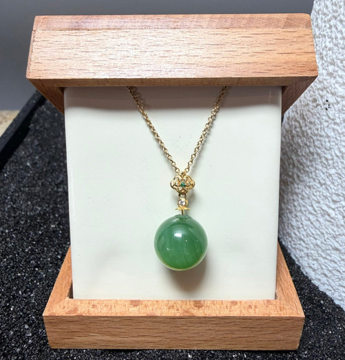 Natural 18K Siberian Nephrite Jade Bead Pendant, 12mm