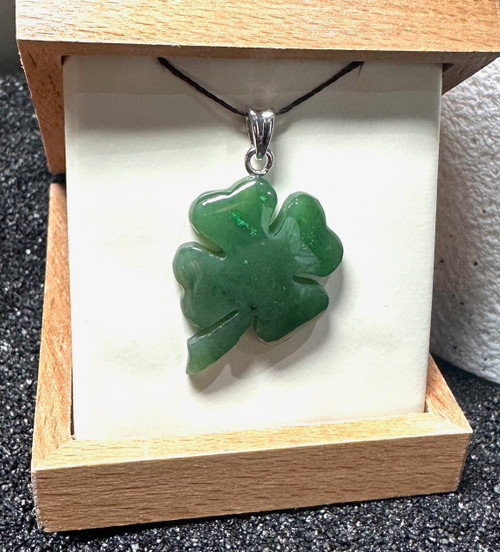 Natural Jade 4 Leaf Clover Pendant 22mm