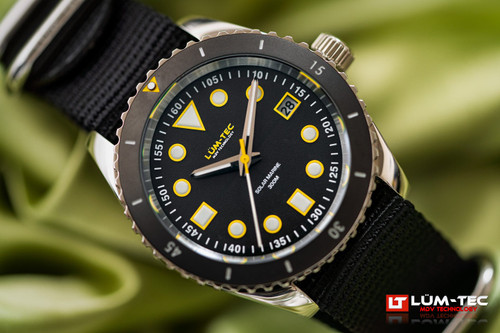Lum-Tec Mens Watch 39mm Solar Marine 7 w/ 300m Water Resistance & Super-Luminova