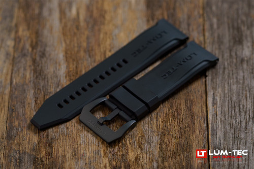 Lum-Tec 24mm Black FKM Rubber Strap with Gunmetal PVD Buckle