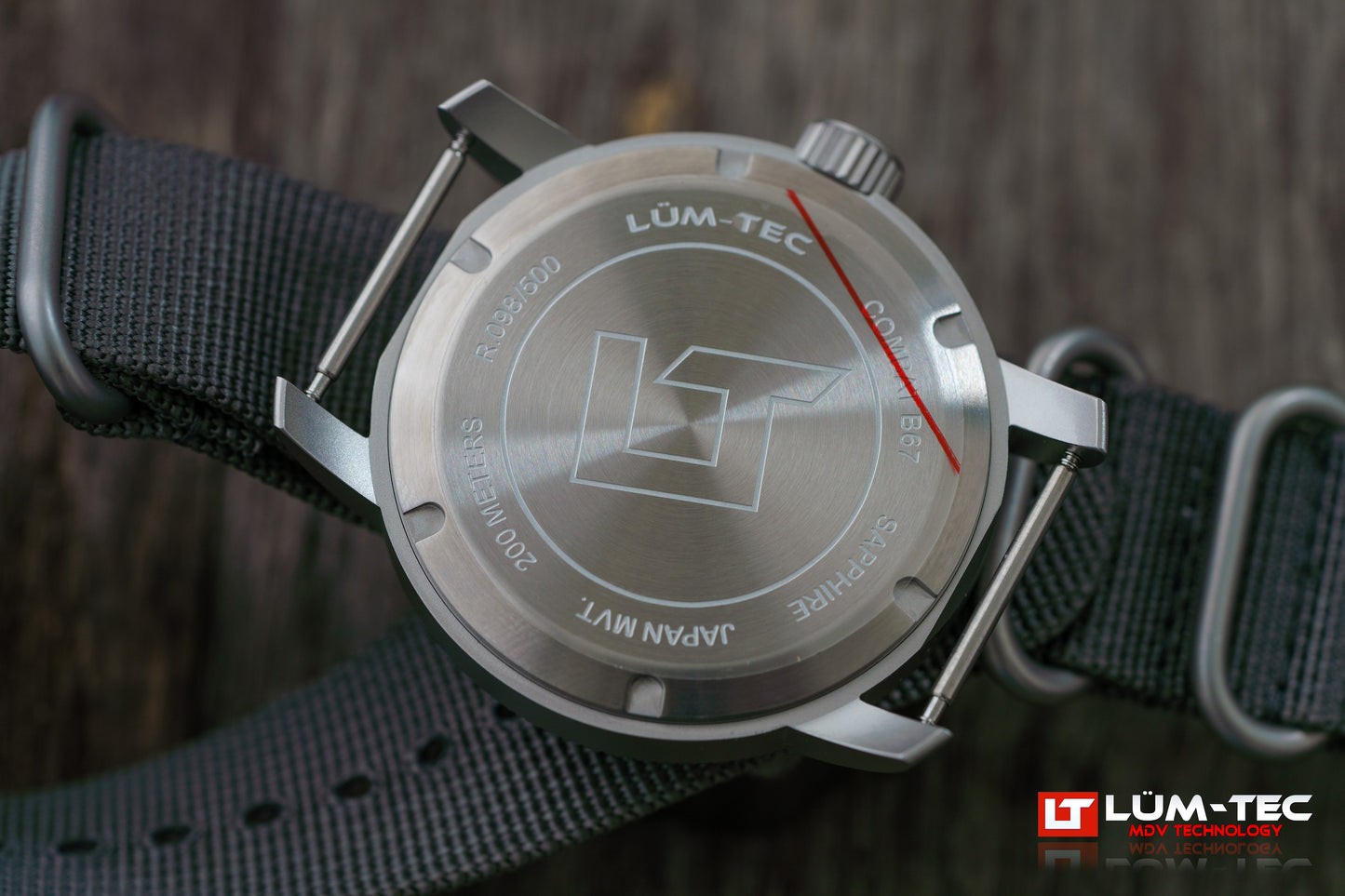 Lum-Tec Mens Watch Combat B67 Day Date 43mm Black Dial Miyota