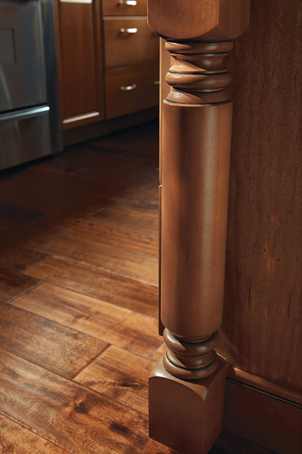 TURNED CABINET POST