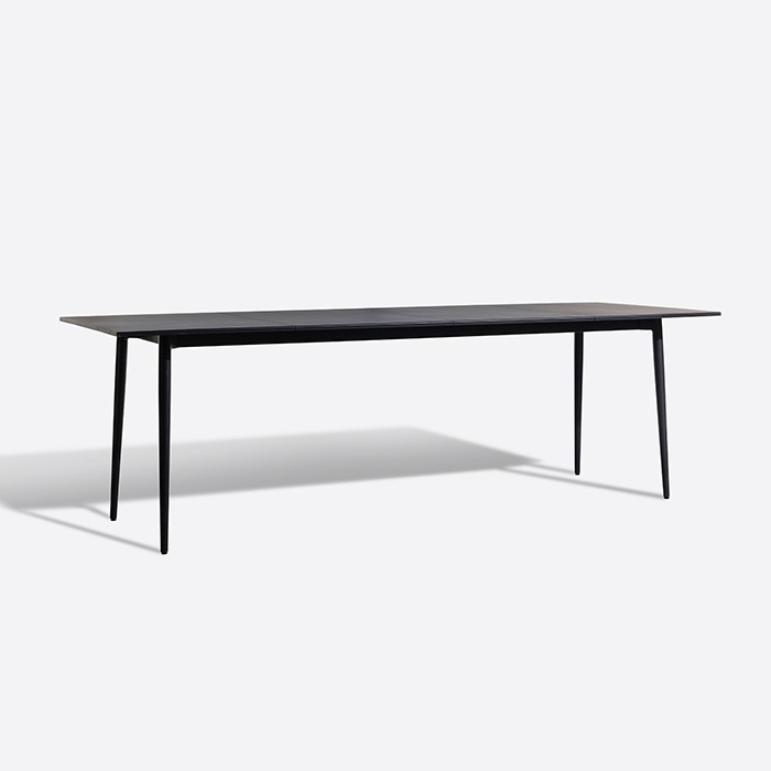 Skargaarden SALTO Dining Table