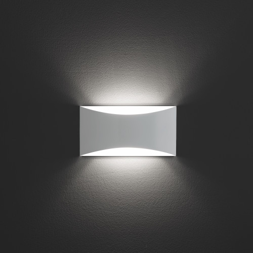 Oluce Kelly Wall Light