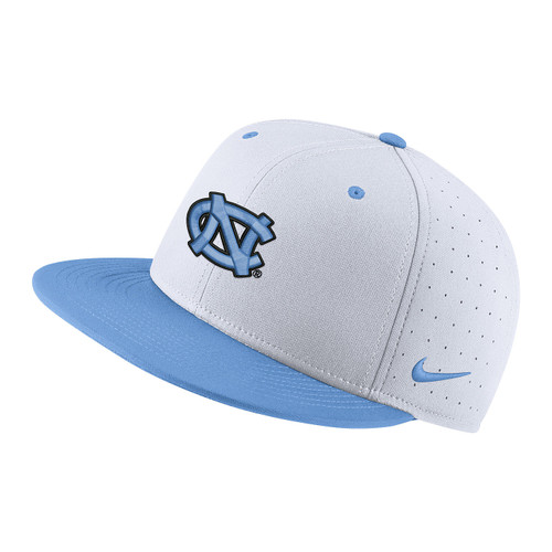 Nike Aerobill True Baseball Fitted Hat (White/CB) Nike Aerobill True Baseball Fitted Hat (White/CB)