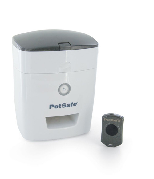 PetSafe Train n Praise Treat Dispenser PDT00-14016