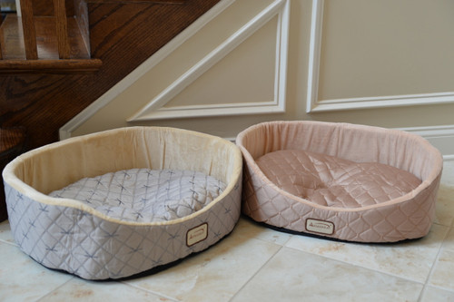 Armarkat Cat or Dog Bed Silver & Beige C35HQH/MH