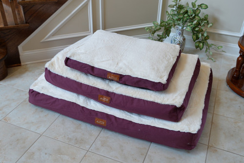 Armarkat Medium Dog or Cat Pet Bed Mat Burgundy & Ivory M02HJH/MB-M