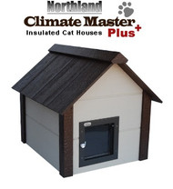 Northland Climate Master Plus Large Insulated  Cat House  Premium All Weather Cat Door