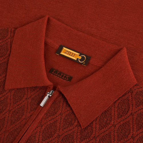 Reddish orange zipped polo shirt, "Micro lozenges" jacquard weave
