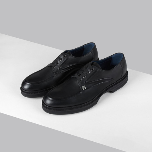 Black derbies in soft calfskin, virgin wool and polyamide lining