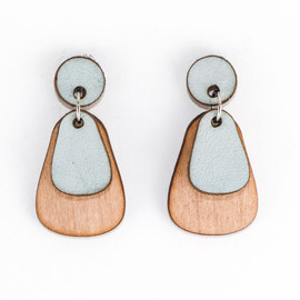 Wood & Leather Dangle Earrings - Dewdrop Layers (Pale Blue / Alder)