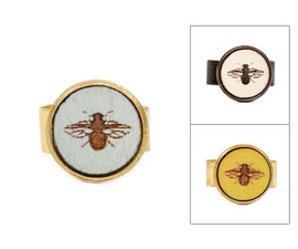 Small Cameo Ring - Bee