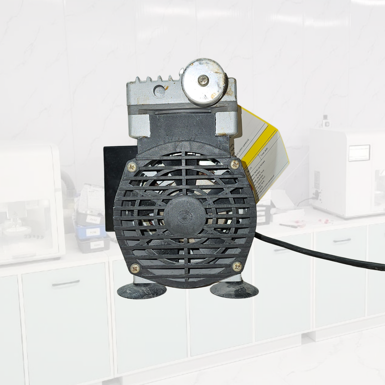 Dentsply MaxVac Vacuum Pump 9494198 100-120v (2)