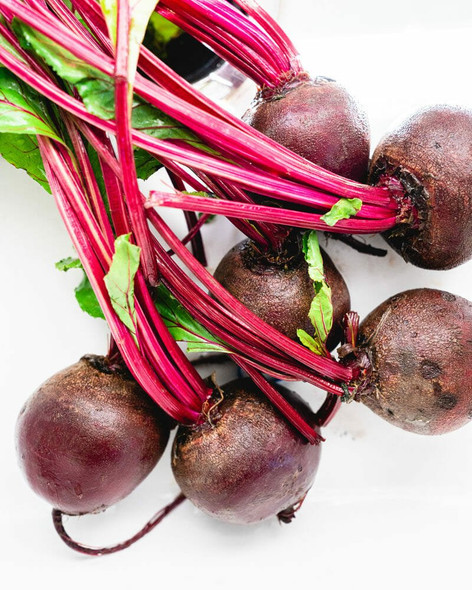 Packed with essential nutrients, beetroots are a great source of fiber, folate (vitamin B9), manganese, potassium, iron, and vitamin C. Beetroots and beetroot juice have been associated with numerous health benefits, including improved blood flow, lower blood pressure, and increased exercise performance.