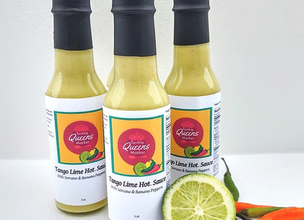 Summer time is fiesta time! Get your party on with the zesty rhythm in a bottle. A beautiful heat from Serrano and Banana Peppers dances with tangy Lime, Roasted Onions and Mustard.

Heat Level: 