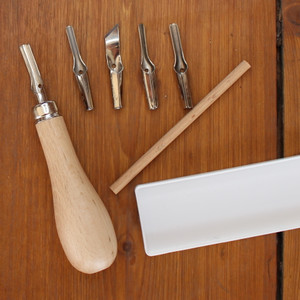 ABIG Lino Cutting Tools and storage box - 5 gauges in one ABIG Lino Cutting Tools and storage box - 5 gauges in one