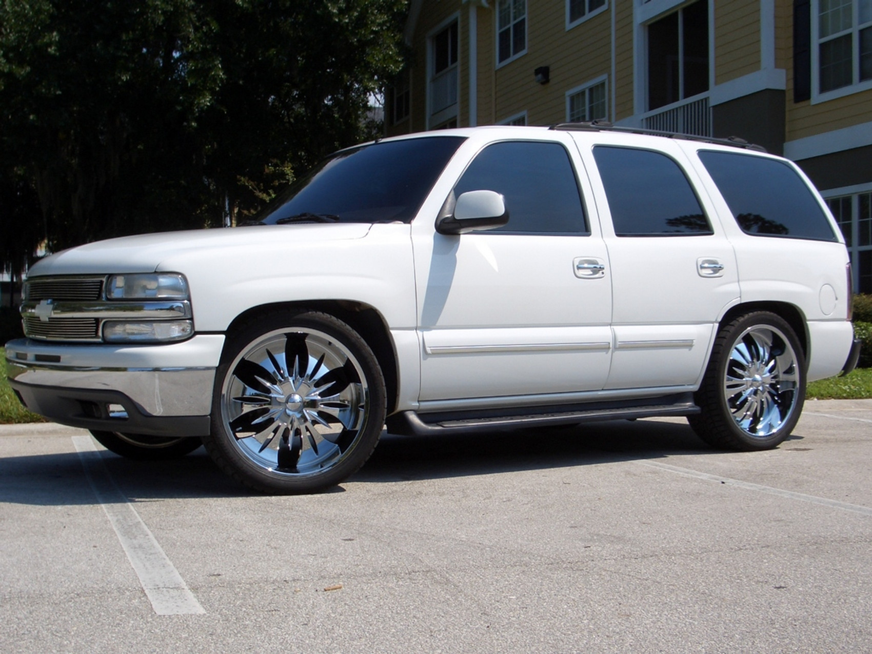 Tahoe цена. Chevrolet Tahoe 2006 г. Chevrolet Tahoe 600. Lift Kit Chevrolet Tahoe 1998. Тахо 2002.