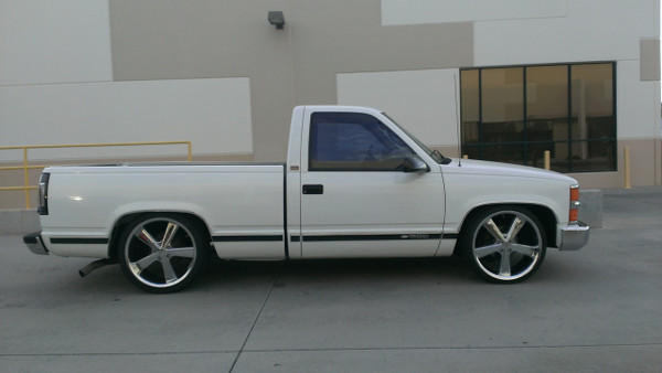 1997 Chevrolet Silverado - 4/6 Drop Kit, 22x9 +15mm American Racing Novas, 255/30R22 Front Tires & 265/35R22 Rear Tires