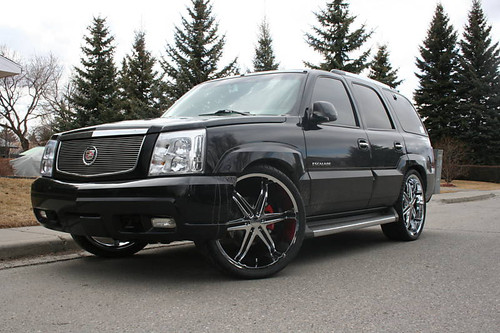 Cadillac Escalade 2002-2006 McGaughys 2/3 Economy Drop Kit