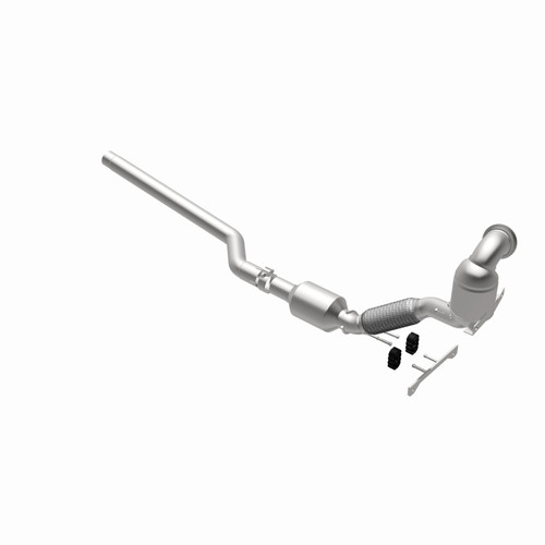 Magnaflow 18-20 Volkswagen Tiguan 2.0L OEM Underbody Direct Fit Converter - 280341 360 Degree Image Set