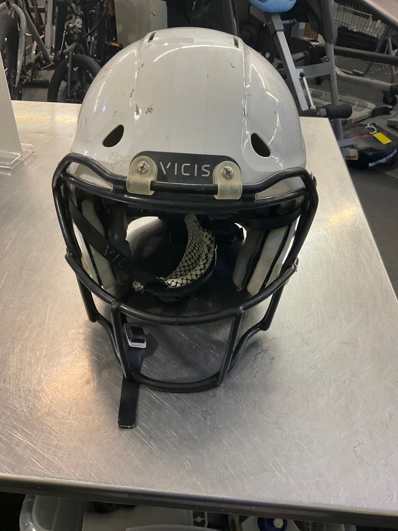 Used VICIS ZERO 1 YTH SM Football Helmets Football Helmets