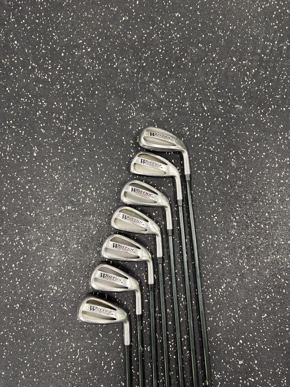 Used Warrior TOUR 3.1 CUSTOM 3I-PW Regular Flex Graphite Shaft