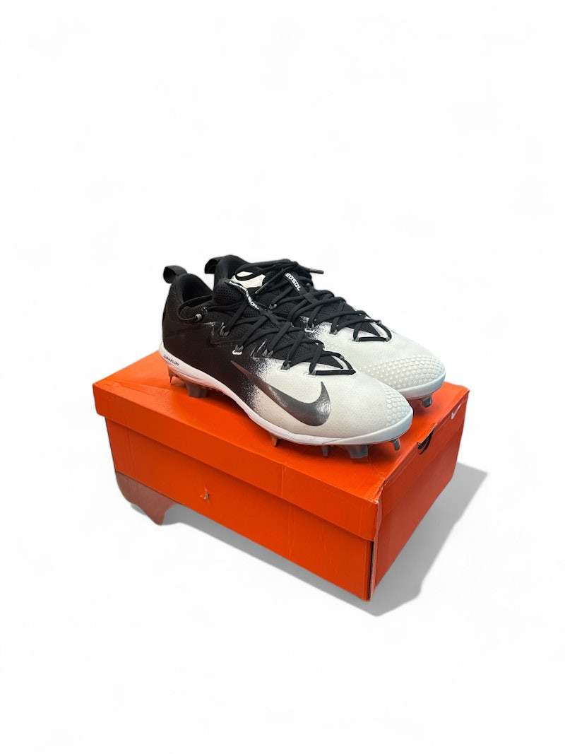 nike ultra fly cleats