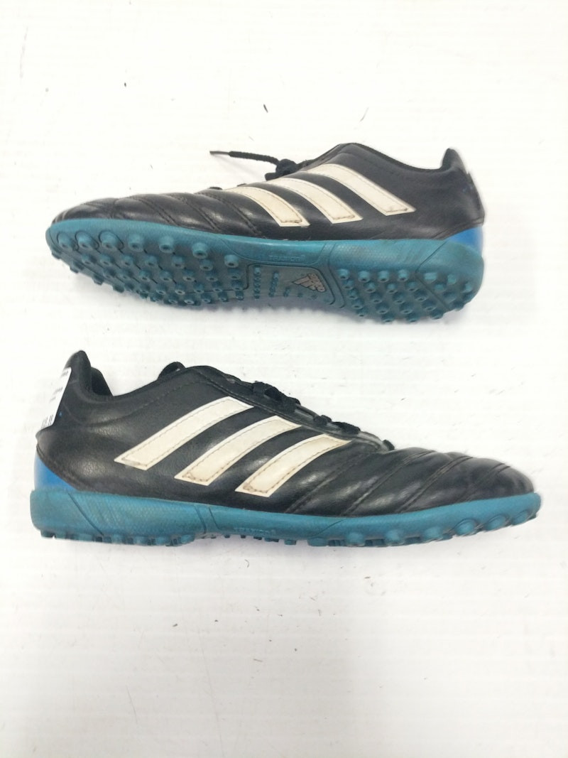 Used Adidas Senior 6 Indoor Soccer Turf Shoes Soccer Turf Shoes