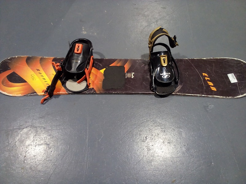 Used Elan ROYALE 50 140 cm Men's Snowboard Combo Men's Used Elan ROYALE 50 140 cm Men's Snowboard Combo Men's