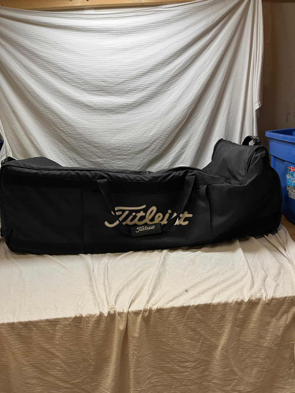 Used Titleist TRAVEL BAG Soft Case Wheeled Golf Travel Bags Golf