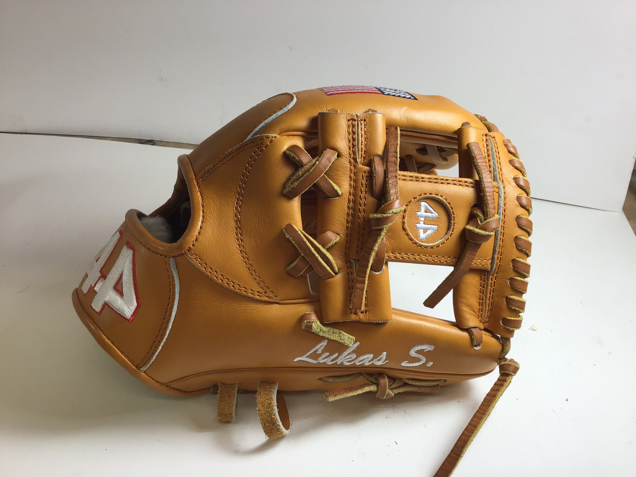 Used 44 PRO GLOVE BB/SB Glove RH Throw Brown 11 1/2
