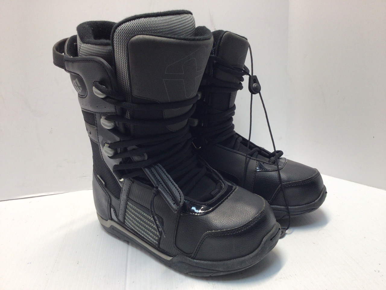 Used Morrow Senior 6 Snowboard / Mens Boots Snowboard / Mens Boots