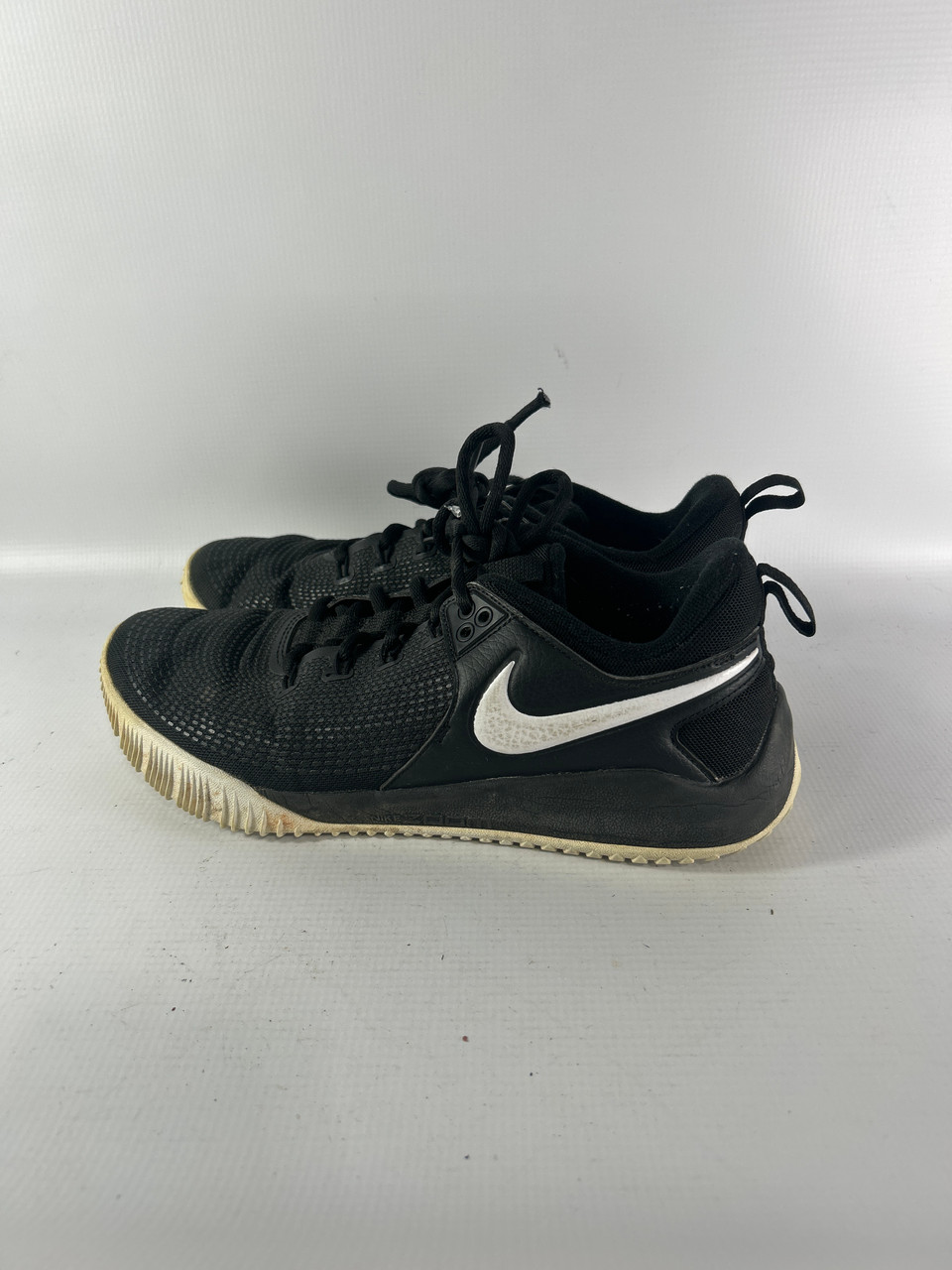 Used Nike Senior Volleyball Shoes Volleyball Shoes