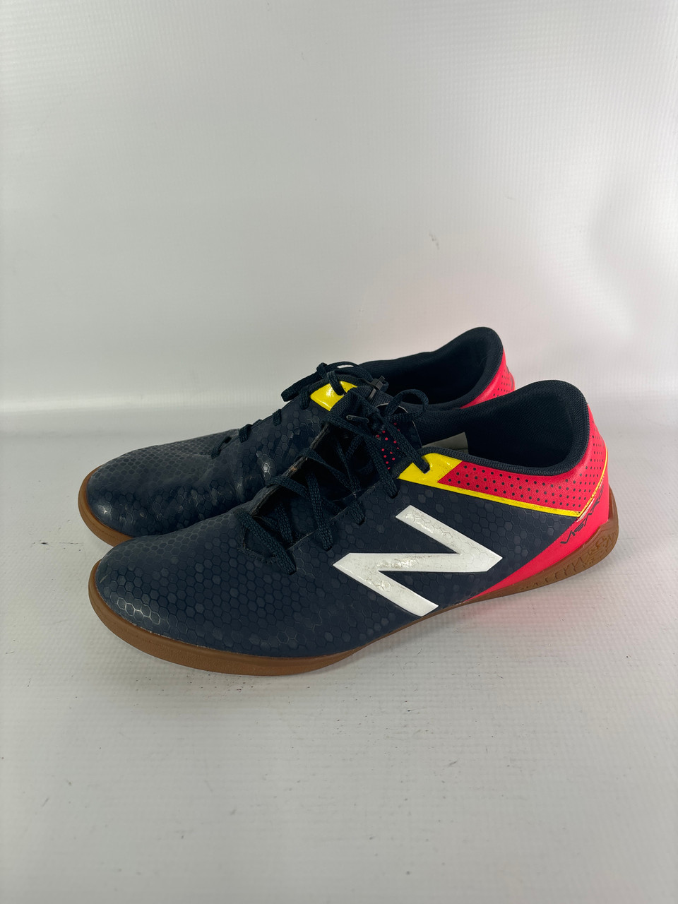new balance visaro indoor