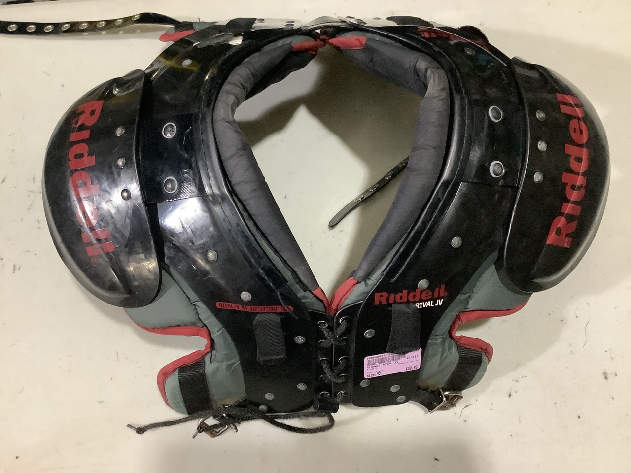 Used Riddell RIVAL JV MD Football Shoulder Pads Football Shoulder Pads