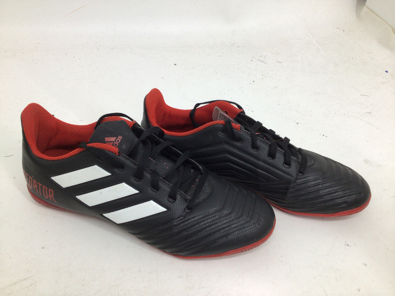 Used Adidas PREDATOR SR 6.5 INDOOR SOCCER CLEATS Soccer Indoor Shoes Black Senior 6.5 Used Adidas PREDATOR SR 6.5 INDOOR SOCCER CLEATS Soccer Indoor Shoes Black Senior 6.5
