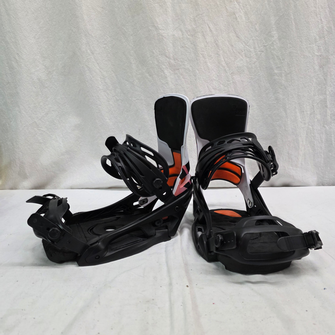 Used Burton CARTEL X EST Mens Binding Only Black M/L