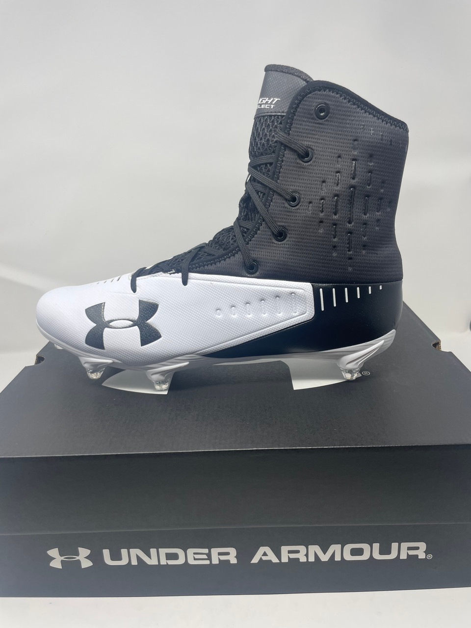 NEW Under Armour HIGHLIGHT SELECT D Senior 13 Football  display picture 1
