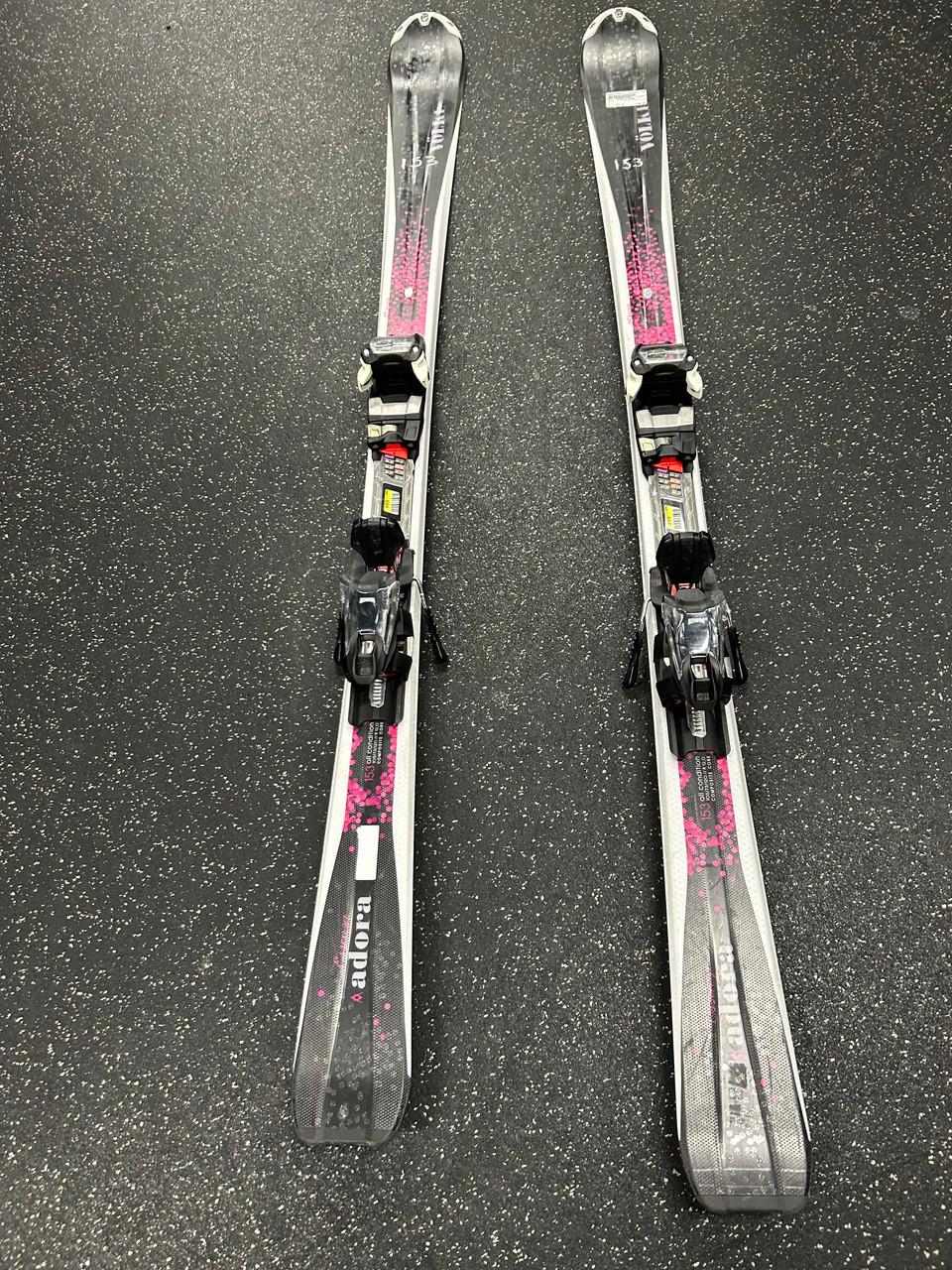 Used Volkl ESSENZA ADORA Womens DH Ski/Binding Black 153 cm