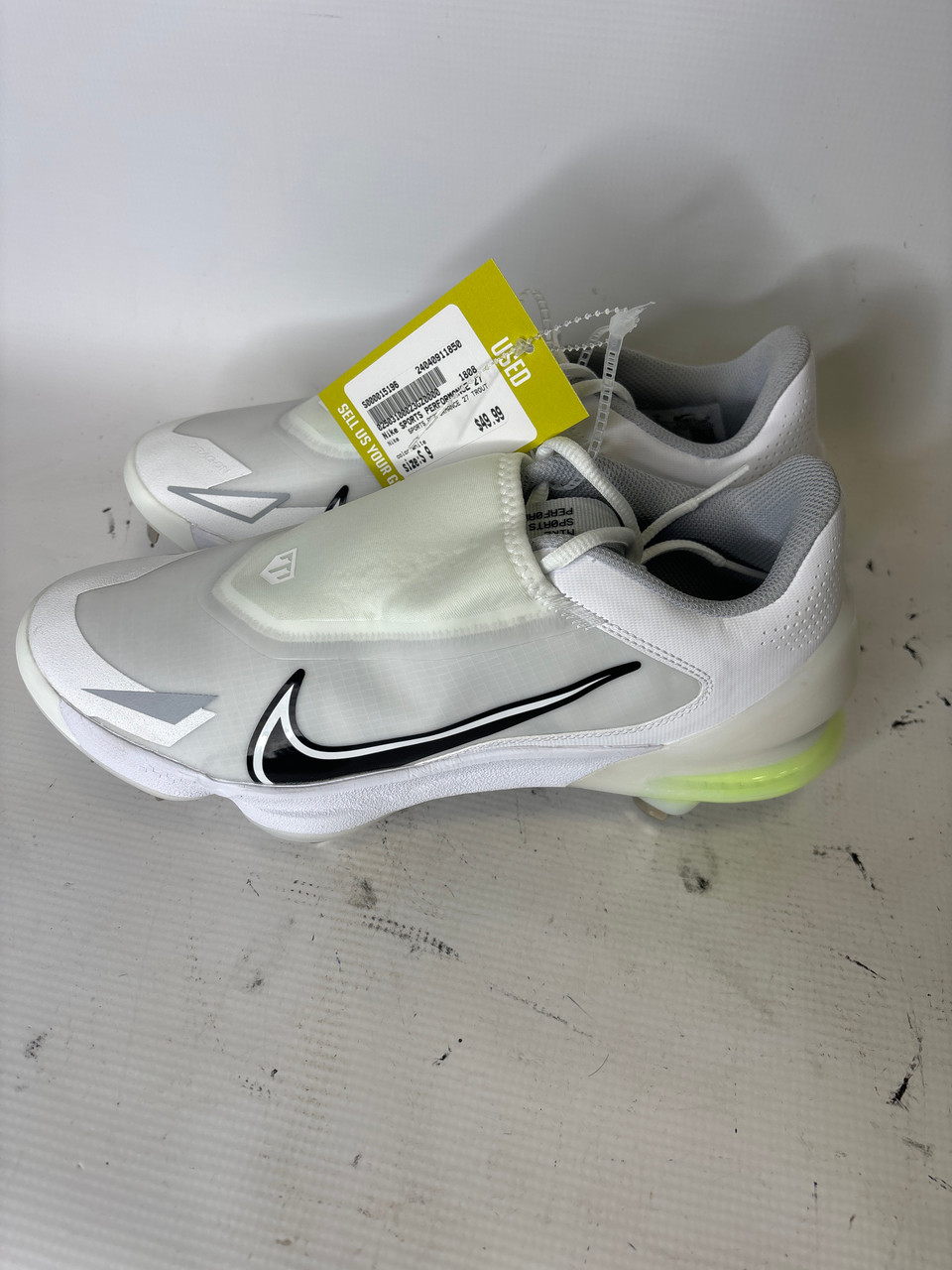nike softball shoes