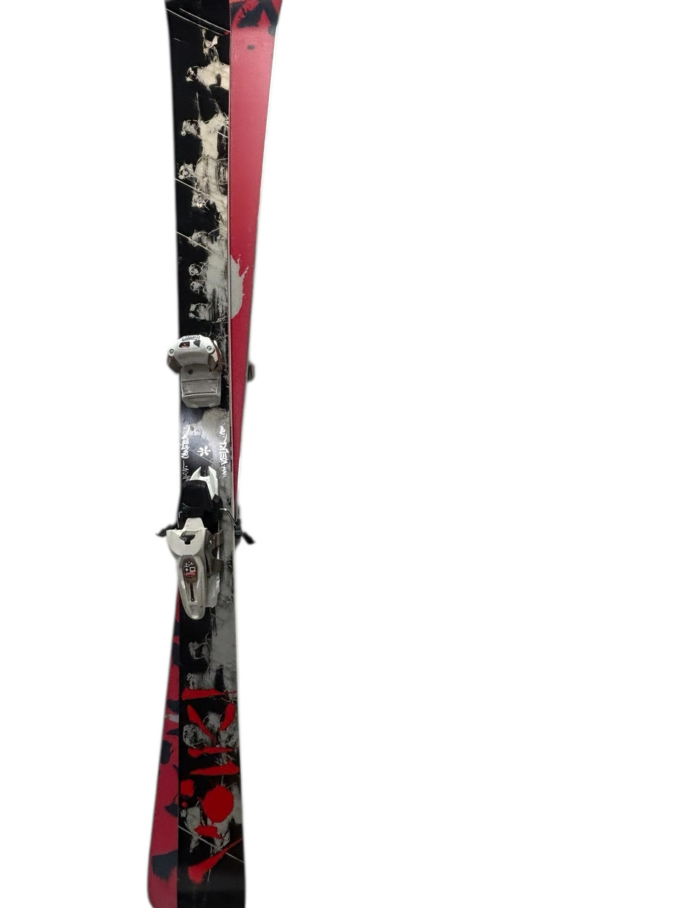 Used Volkl MANTRA Mens 177 cm Snow Skis w/ Marker Jester Bindings