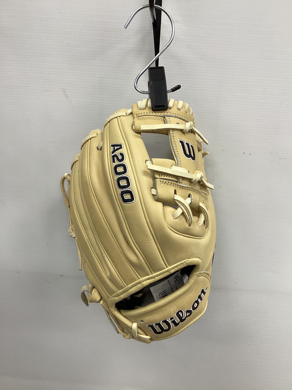 New Wilson A2000 CLASSIC 1786 BLONDE BB/SB Glove RH Throw Beige 11