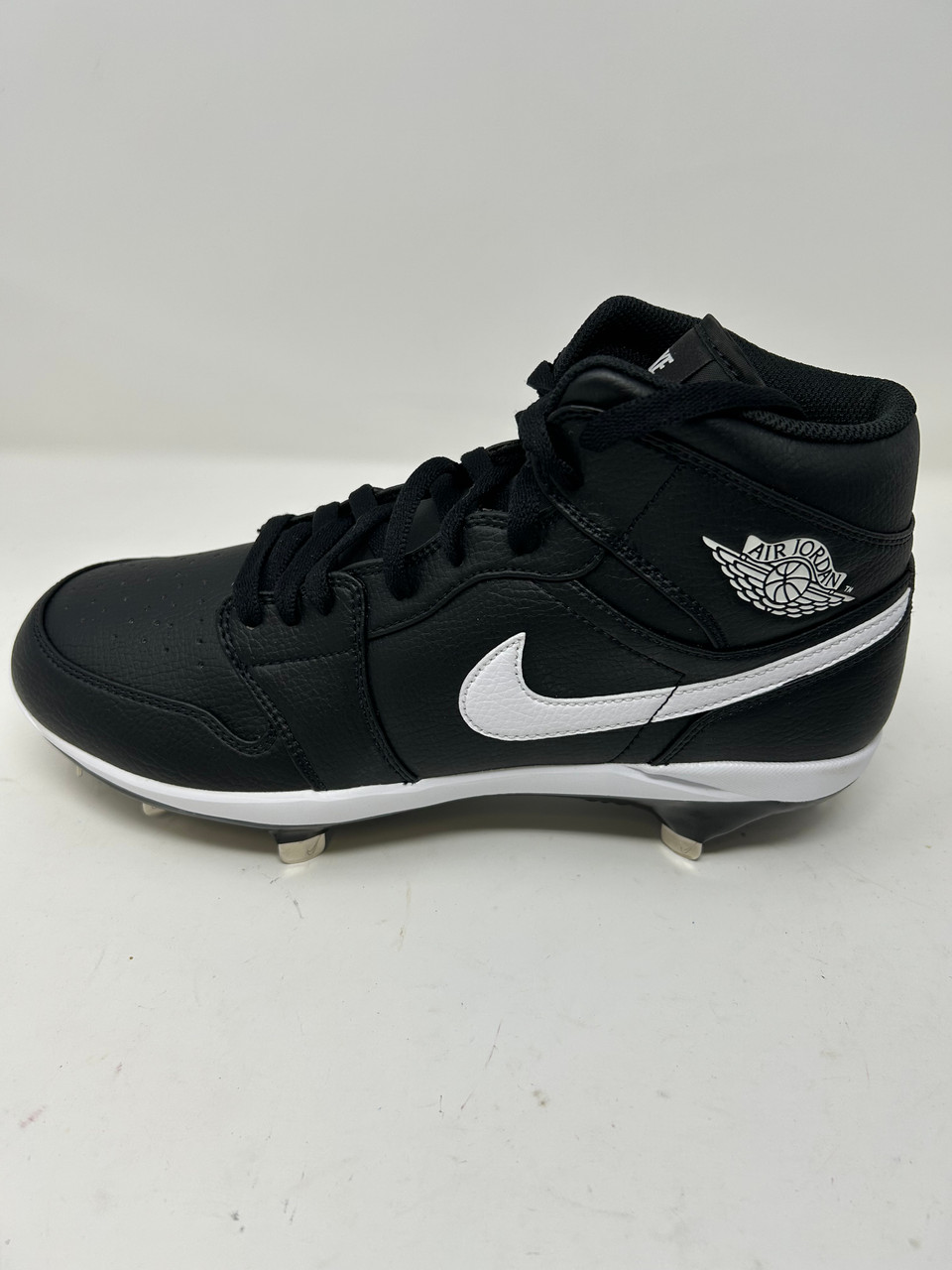jordan retro metal baseball cleats