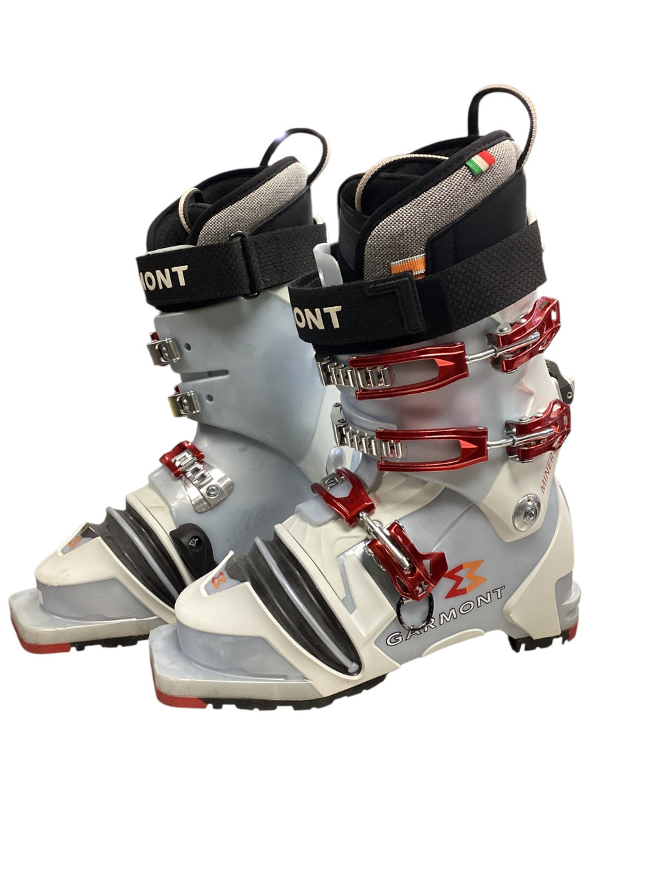 Used Garmont MINERVA 75 Mens DH Ski Boot White 250 MP - M07 - W08