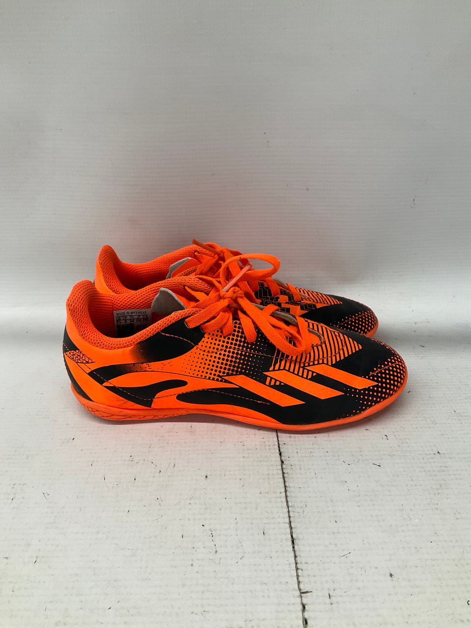 Used Adidas Soccer Indoor Shoes Orange Junior 02.5