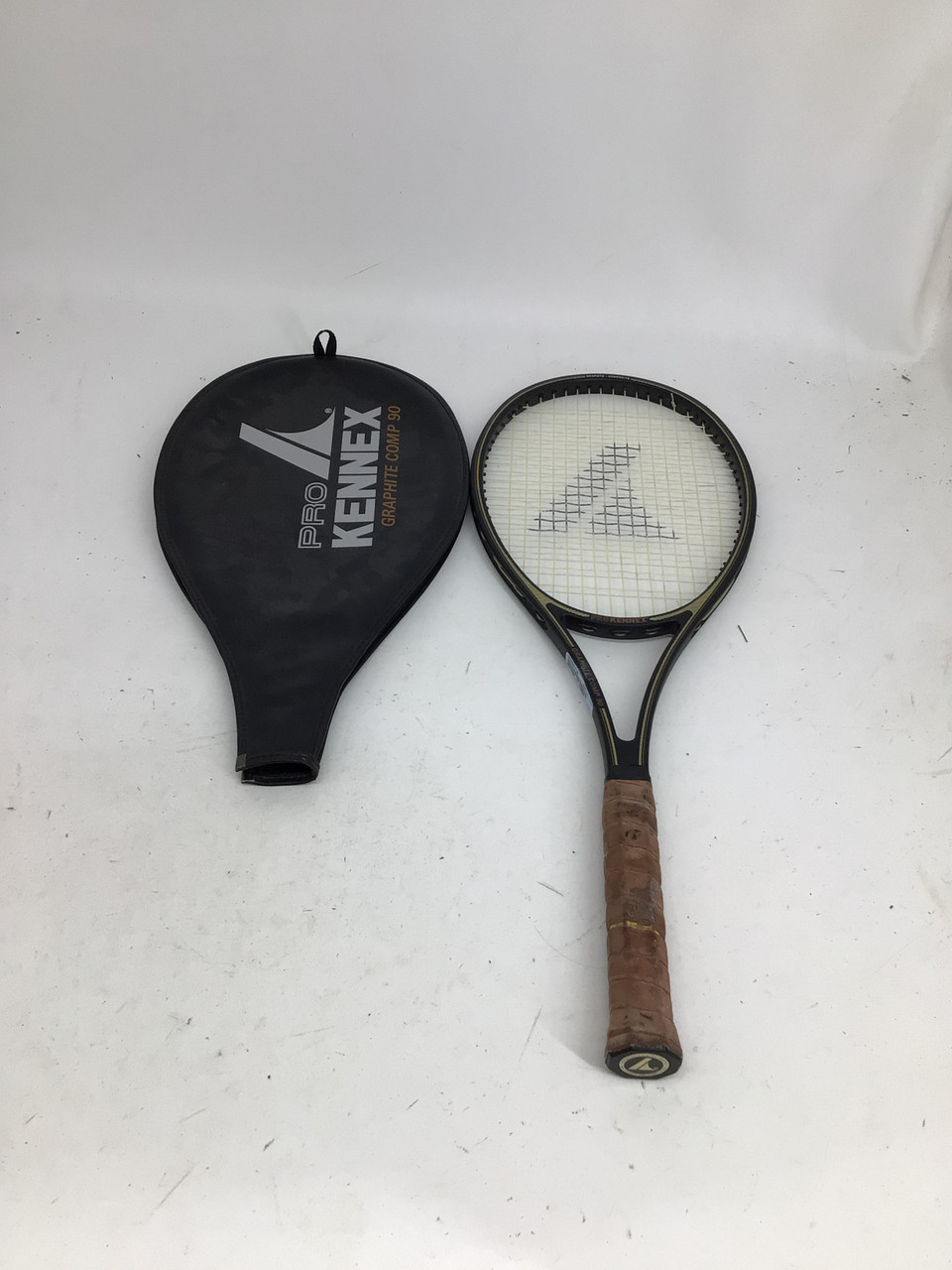 Kenです。 Used Pro Kennex GRAPHITE COMP 90 4 1/2 ADULT RACQUET Adult Tennis