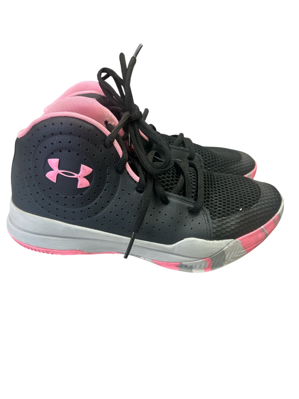 pink under armour basketball shoes