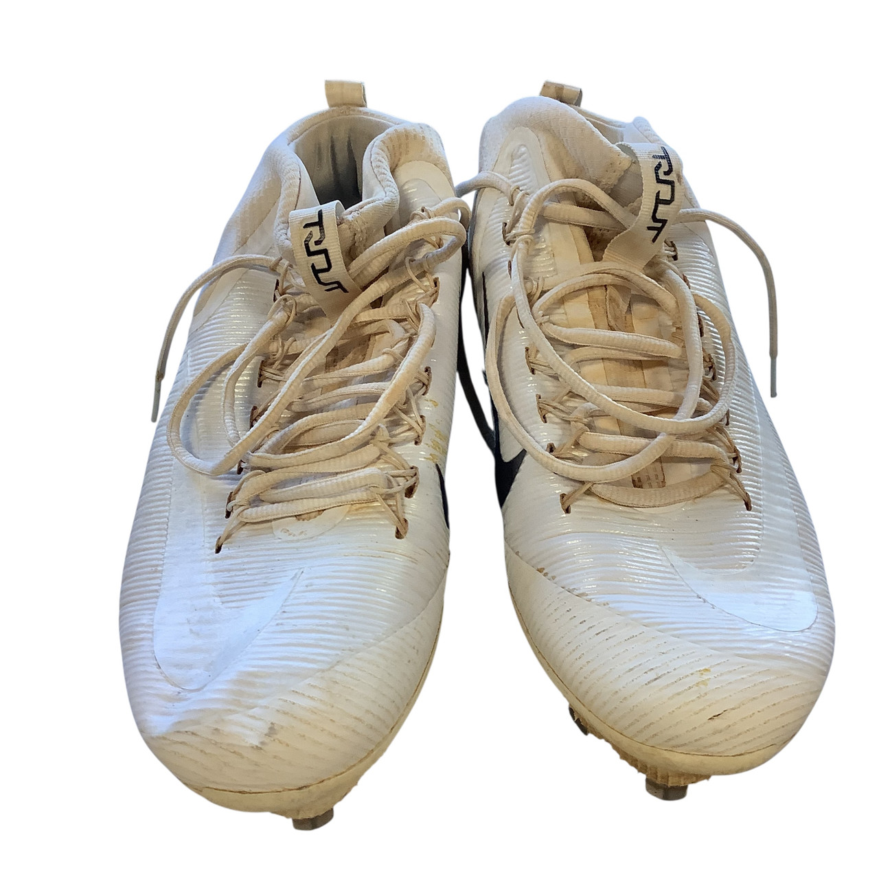 mike trout white cleats